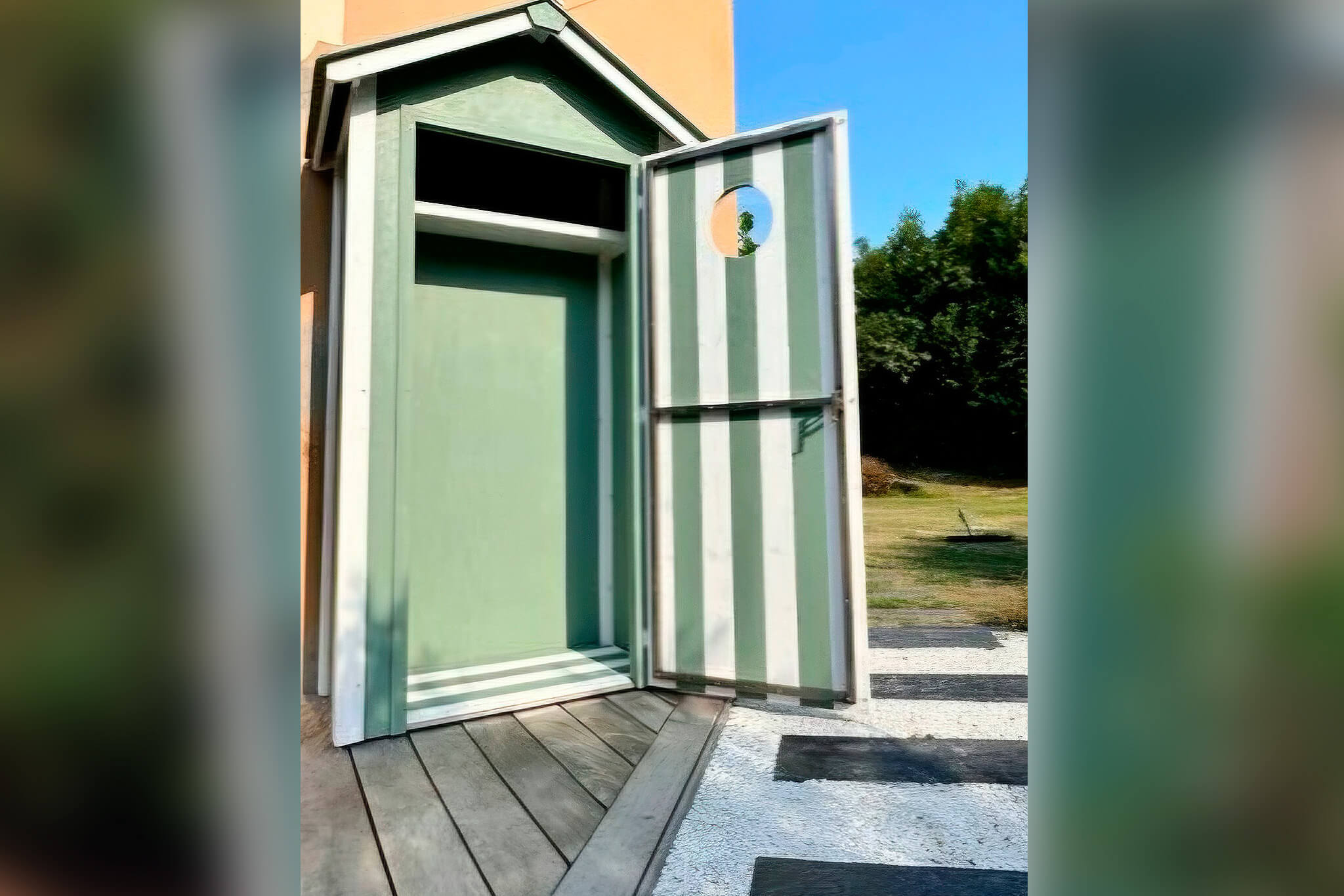 Cabine à l'ouest - Cabine de plage armoire