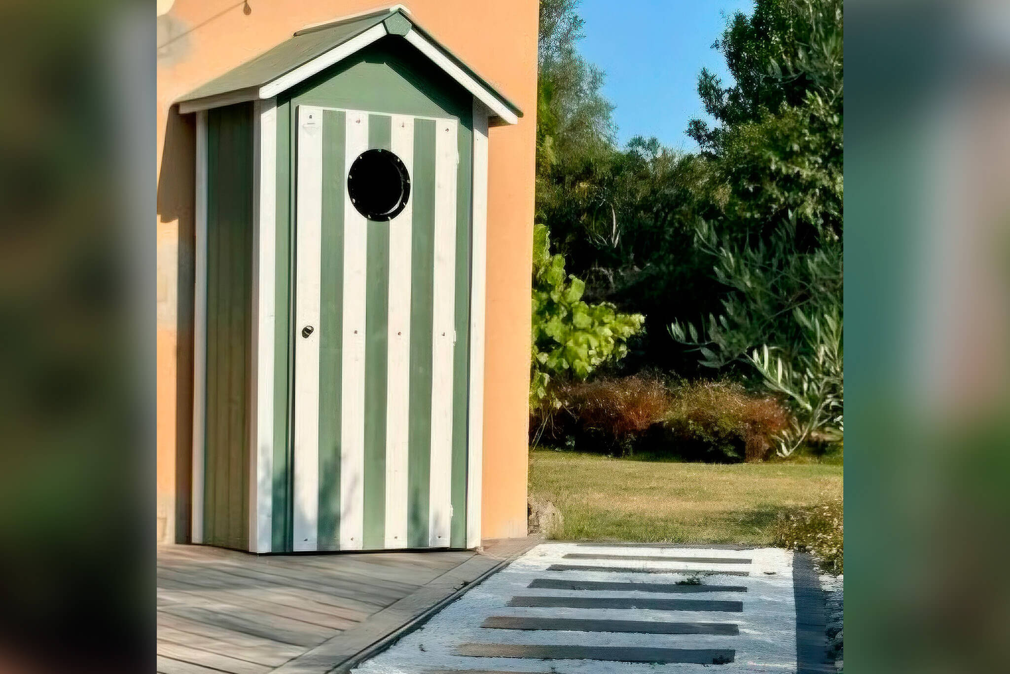 Cabine à l'ouest - Cabine de plage armoire
