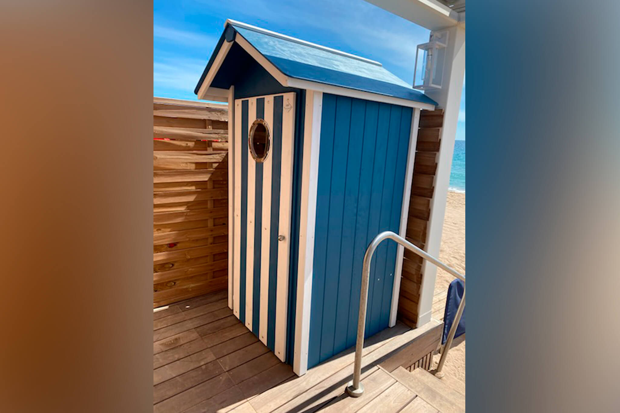 Cabine à l'ouest - Cabines de plage en bois